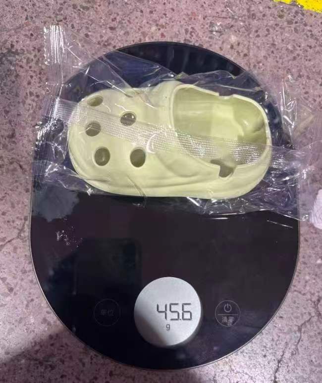 創意洞洞鞋煙灰缸